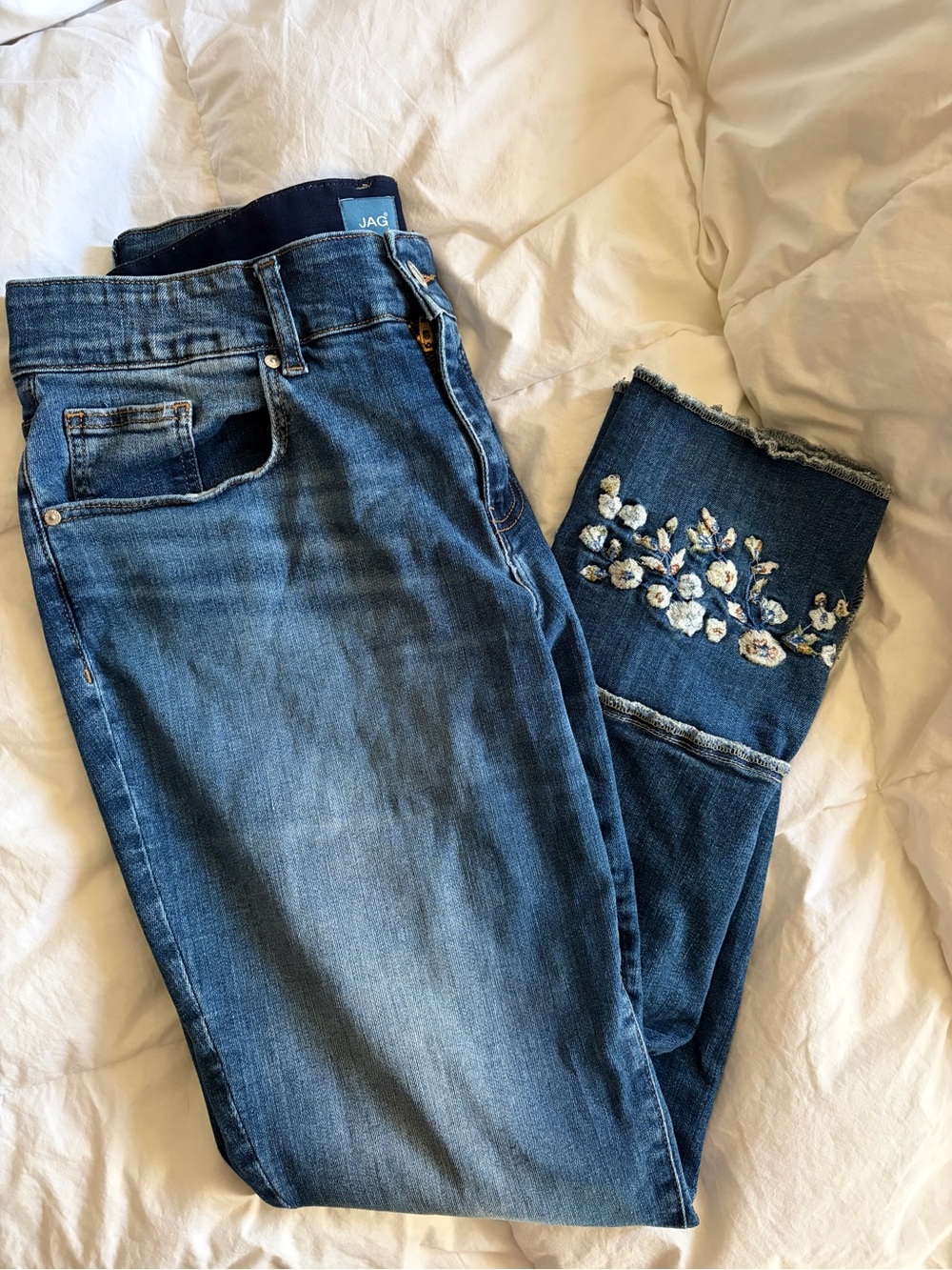Jag Jeans Blue Skinny Jeans with Floral Embroidery